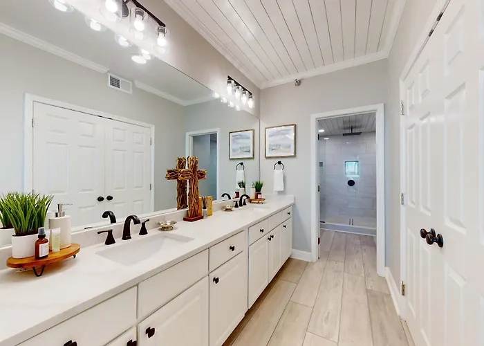 Holiday home Gulf-front With Hot Tub Sauna Indoor Pool & Access - Near Dining